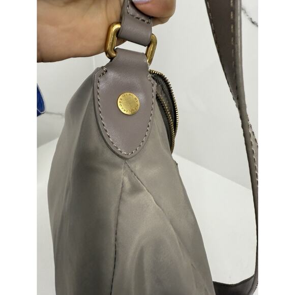 Marc Jacobs Preppy Natasha Nylon Crossbody Bag Beige Taupe Travel Lightweight - Picture 11 of 16